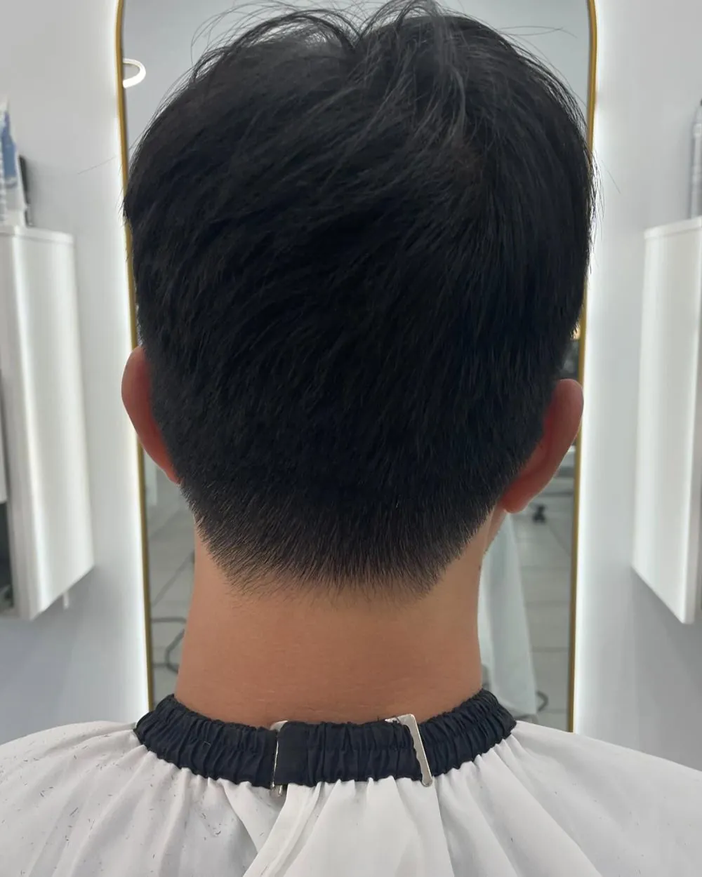 Clean men's haircut from behind